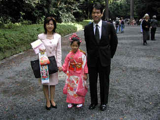 Family going to shrine