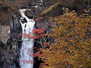 japanautumnwaterfall.jpg (17707 bytes)