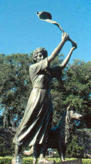 Waving Girl, Savannah
